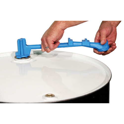 Cl&eacute;s universelles pour barils - Fonte ductile solide, Poign&eacute;e 15-1/2", Fonte ductile solide MAS Chibougamau