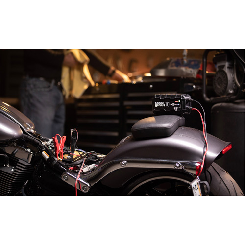 Genius&reg; 10 10-Amp Battery Charger MAS Chibougamau