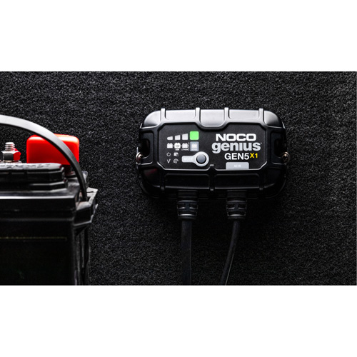 Genius&reg; Gen5X1 1-Bank, 5-Amp On-Board Battery Charger MAS Chibougamau