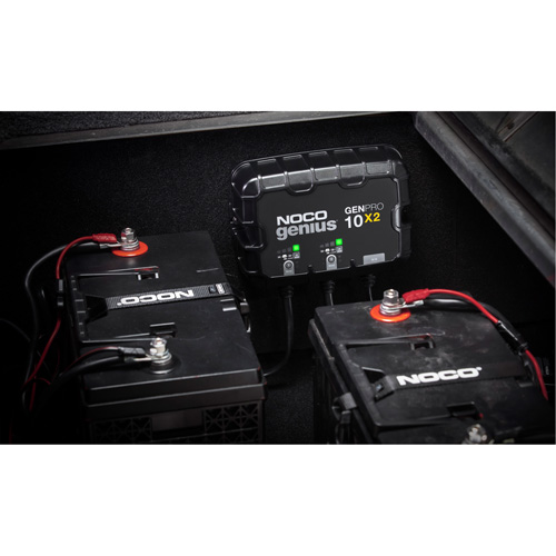 Chargeur de batterie embarqu&eacute; &agrave; 2 sorties de 20 amp&egrave;res GenPro10X2 Genius MAS Chibougamau