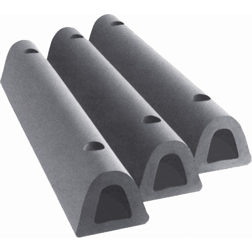 D&eacute;fenses de quai en caoutchouc refoul&eacute;, Caoutchouc, 4-1/2" la x 12" lo x 3-3/4" p MAS Chibougamau