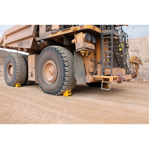 Checkers Safety Heavy-Duty Ultra Class Mining Wheel Chock, HDPE, Yellow, 14-1/2" W x 17-1/2" D x 16" H MAS Chibougamau