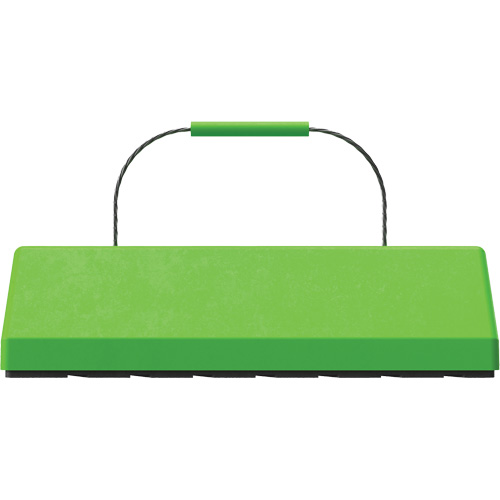 Cale de roue pour avion Checkers Safety SafeRay avec poign&eacute;e &agrave; c&acirc;ble & patin en caoutchouc, Ur&eacute;thane, Vert fluorescent, 24" la x 8" p x 6" h MAS Chibougamau