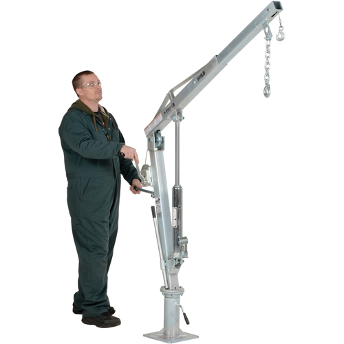 Grue &agrave; fl&egrave;che pour camion actionn&eacute;e par treuil, Capacit&eacute; de 500 lb (0,25 tonne), Limite de 99" MAS Chibougamau
