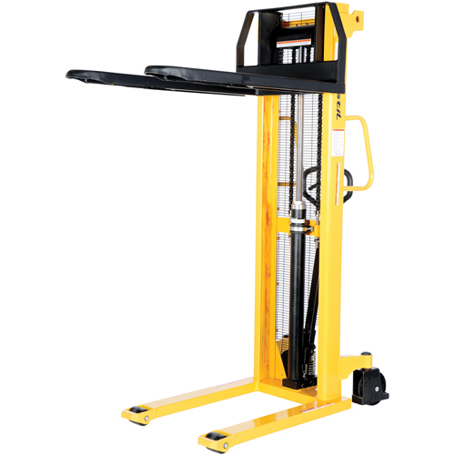 Gerbeur hydraulique manuel, Fonctionnement Pompe manuelle, Capacit&eacute; 2000 lb, Lev&eacute;e max 63" MAS Chibougamau