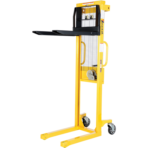 Gerbeur manuel, Fonctionnement Treuil manuel, Capacit&eacute; 770 lb, Lev&eacute;e max 60" MAS Chibougamau