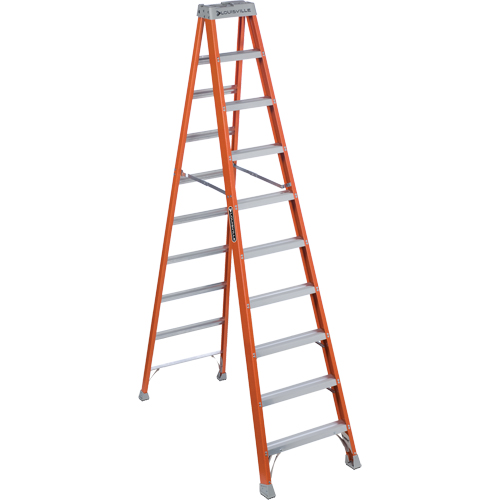 Industrial Heavy-Duty Stepladders, 10', Fibreglass, 300 lbs. Capacity, Type 1A MAS Chibougamau