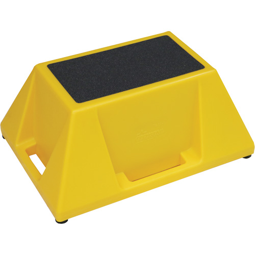 Industrial Step Stools, 28" x 20" x 13" High MAS Chibougamau