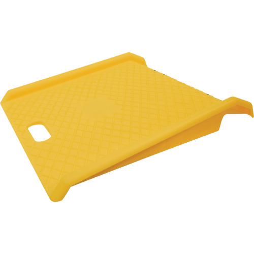 Rampe de trottoir portable en poly pour diable, Capacit&eacute; de 1000 lb, 27" la x 27" lo MAS Chibougamau