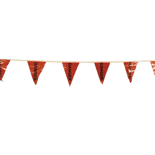 Pennants, 60' L, Red MAS Chibougamau