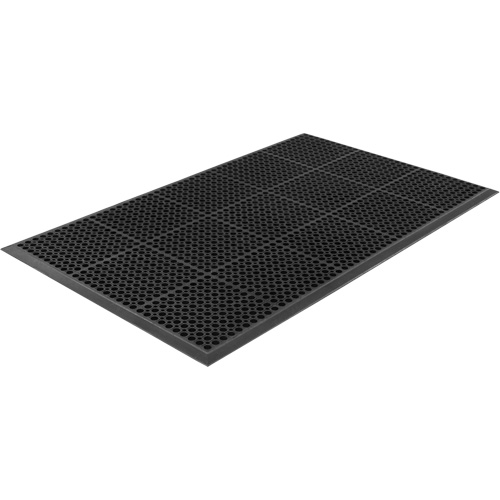 Tapis de s&eacute;rie Competitor, &agrave; fentes, 3' x 5' x 7/8", Noir, Caoutchouc naturel MAS Chibougamau