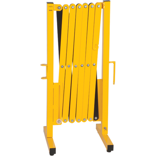 Expandable Barrier, 37" H x 11' L, Black/Yellow MAS Chibougamau