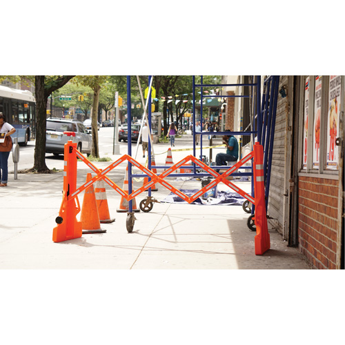 Barricade Multi-Gate, 43" h x 90" lo, Orange MAS Chibougamau