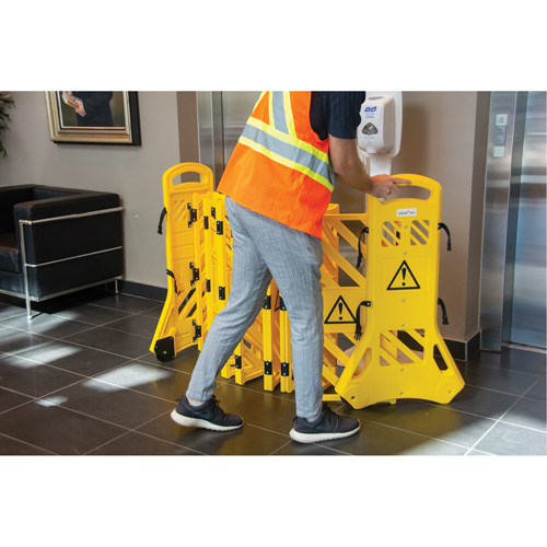 Barri&egrave;re mobile portative, 40" h x 13' lo, Jaune MAS Chibougamau