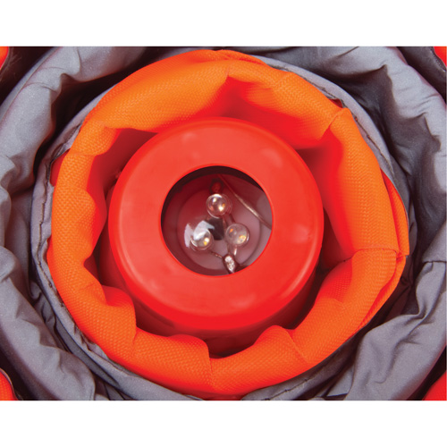 C&ocirc;ne de signalisation repliable, 18" h, Orange MAS Chibougamau