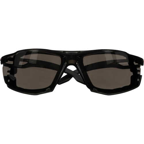 Lunettes de s&eacute;curit&eacute; s&eacute;rie 500 SecureFit, Lentille Gris, Antibu&eacute;e/Anti-&eacute;gratignures, ANSI Z87+/R&eacute;pond ou surpasse la norme CSA Z94.3 MAS Chibougamau