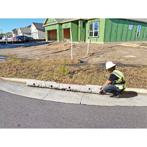 Ultra-Gutter Guard&reg;, Sediment, 96" L x 9" W MAS Chibougamau