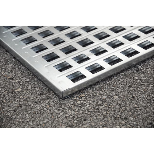 Ultra-Spill Pallet en acier, 2 barils, Capacit&eacute; de d&eacute;versement 68 gal. US, 47,2" x 31,4" x 17,4" MAS Chibougamau