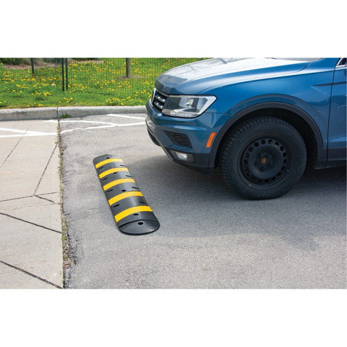 Speed Bump Kit, Rubber, 4' L x 11" W x 2" H MAS Chibougamau