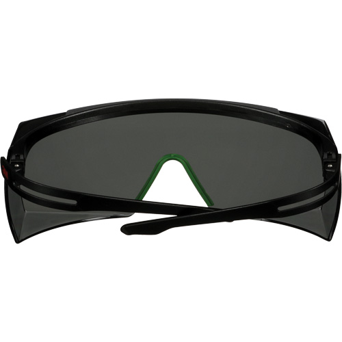 Lunettes de s&eacute;curit&eacute; SecureFit s&eacute;rie 3700 SF3730AS-BLK, Lentille Gris/IR 3.0, Anti-&eacute;gratignures, ANSI Z87+/R&eacute;pond ou surpasse la norme CSA Z94.3 MAS Chibougamau