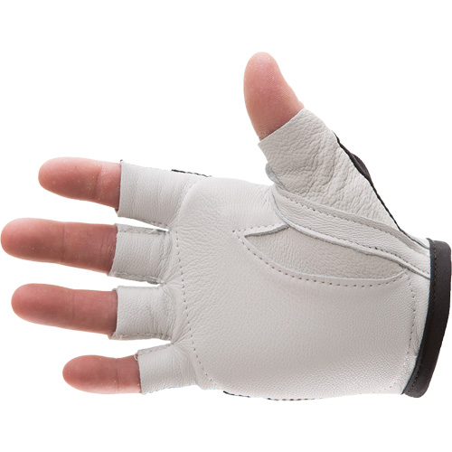 Anti-Impact Right-Hand Glove, Size Medium, Goatskin/Split Leather Palm MAS Chibougamau
