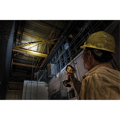 Projecteur &agrave; del pour chantier, DEL, 1000 Lumens, Piles Rechargeable MAS Chibougamau