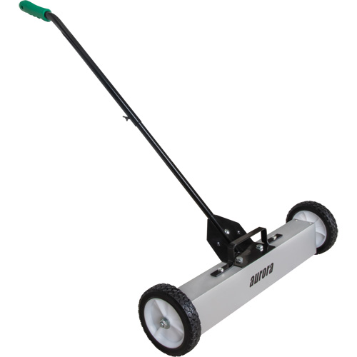 Balayeuse magn&eacute;tique &agrave; pousser, 24" la MAS Chibougamau