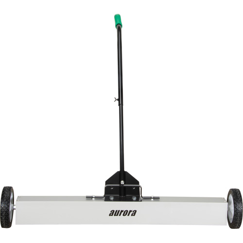 Balayeuse magn&eacute;tique &agrave; pousser, 36" la MAS Chibougamau