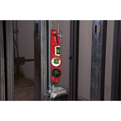 Niveau torpille moul&eacute; sous pression verrouillable avec fiole 360 degr&eacute;s, 10" lo, Aluminium, 3 fioles, Magn&eacute;tique MAS Chibougamau
