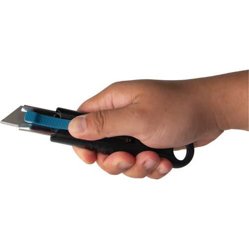 Standard-Duty Retractable Safety Knife, Stainless Steel, Rubber Handle MAS Chibougamau