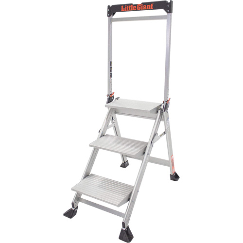 Jumbo Step Ladder, 2.2', Aluminum, 375 lbs. Capacity, Type 1AA MAS Chibougamau