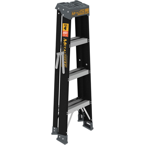 Step Ladder, 4', Fibreglass, 250 lbs. Capacity, Type 1 MAS Chibougamau