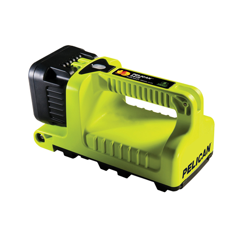 Lanterne, DEL,  Lumens, Piles C MAS Chibougamau
