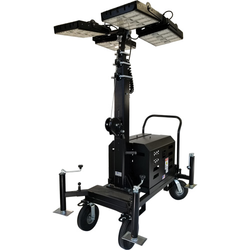 Tour d'&eacute;clairage avec quatre lampes DEL Beacon, Diesel/&eacute;lectrique, 800 Watts, 120 000 Lumens, Hauteur de 17' MAS Chibougamau