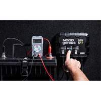 Genius&reg; Gen5X3 3-Bank, 15-Amp On-Board Battery Charger MAS Chibougamau