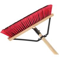 Balai-brosse &agrave; manche renforc&eacute;, 18", Moyen, Soies PVC MAS Chibougamau