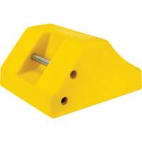 Heavy-Duty Wheel Chocks, Urethane, Yellow, 15-1/2" W x 17-7/10" D x 10" H MAS Chibougamau