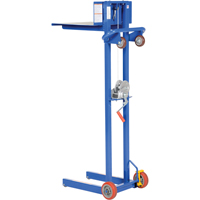 Empileur &agrave; plateforme, M&eacute;canisme Treuil manuel, Capacit&eacute; de 400 lb, Levage max de 58" MAS Chibougamau
