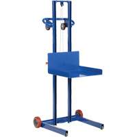 Plateforme &eacute;l&eacute;vatrice &agrave; profil bas pour charge l&eacute;g&egrave;re, M&eacute;canisme Treuil manuel, Capacit&eacute; de 400 lb, Levage max de 55" MAS Chibougamau