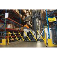 Expandable Barrier, 37" H x 11' L, Black/Yellow MAS Chibougamau