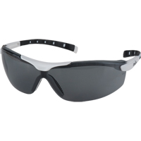 Lunettes de s&eacute;curit&eacute; s&eacute;rie Z1500, Lentille Grise/fum&eacute;e, Anti-&eacute;gratignures, R&eacute;pond ou surpasse la norme CSA Z94.3 MAS Chibougamau