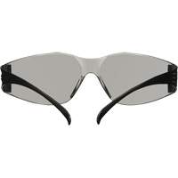 Lunettes de protection de s&eacute;rie 100 SecureFit, Lentille Gris/Int&eacute;rieur/ext&eacute;rieur, Antibu&eacute;e/Anti-&eacute;gratignures, ANSI Z87+/R&eacute;pond ou surpasse la norme CSA Z94.3 MAS Chibougamau