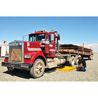 Flexible Ultra-Utility Tray&reg;, 42" L x 42" W x 4.8" H, 18 US gal. Spill Capacity MAS Chibougamau