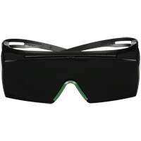 Lunettes de s&eacute;curit&eacute; SecureFit s&eacute;rie 3700 SF3750AS-BLK, Lentille Gris/IR 5.0, Anti-&eacute;gratignures, ANSI Z87+/R&eacute;pond ou surpasse la norme CSA Z94.3 MAS Chibougamau