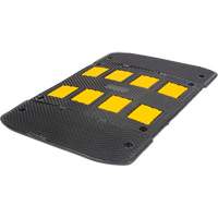 Speed Hump with End Caps, Rubber, 3' L x 40" W x 2" H MAS Chibougamau