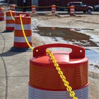 Plastic Barrier Chain, Green, 2" Link, 100' Length MAS Chibougamau