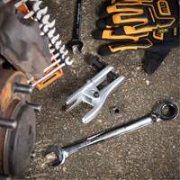 S&eacute;parateur universel de joints &agrave; rotule MAS Chibougamau