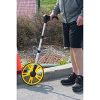 Roue d'arpentage num&eacute;rique, 12,5"/31,8 cm, Gamme de 99999,9 m, Pieds/m&egrave;tres MAS Chibougamau