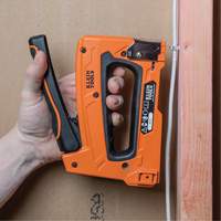 Loose Cable Stapler, 5/16"/1/4"/11/32" Staples MAS Chibougamau