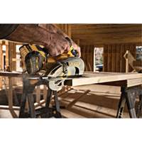 FlexVolt&reg; Max Brushless Circular Saw with Electric Brake (Tool Only), 7-1/4", 60 V MAS Chibougamau